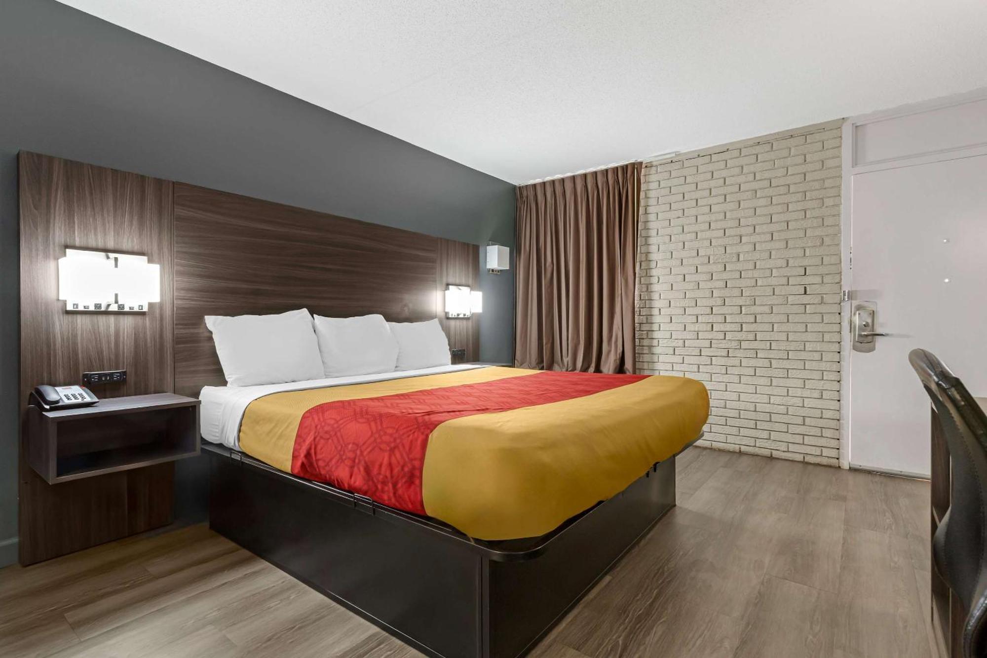 Econo Lodge Creedmoor Eksteriør billede